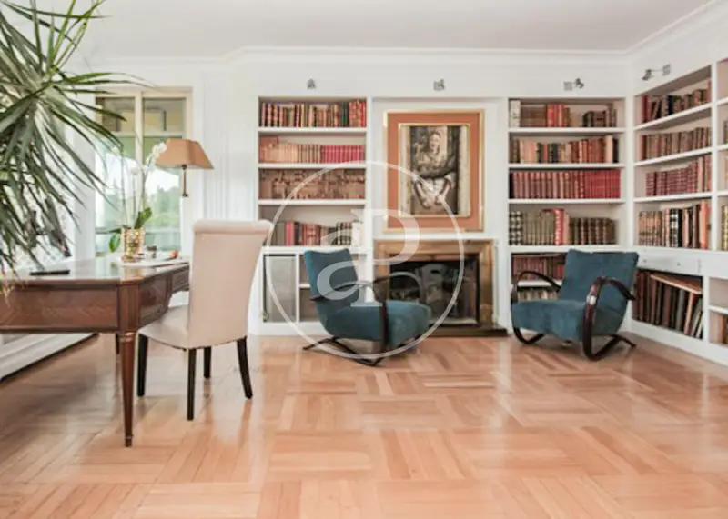 Piso en Venta 378m2 4 Dormitorios Terraza Piscina Madrid