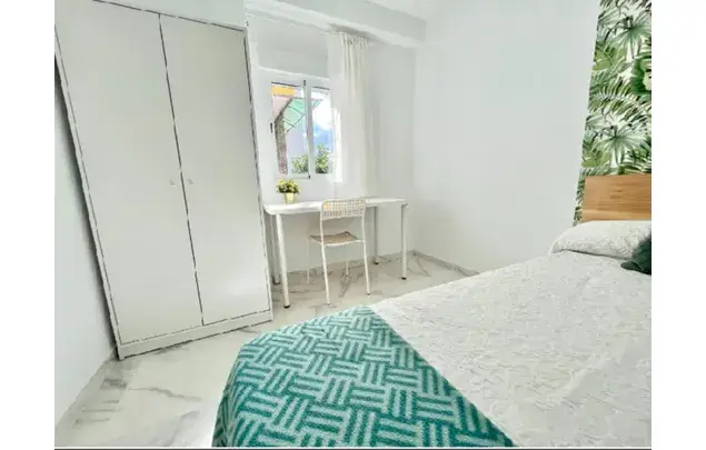 Apartamento 4 Dormitorios Sevilla Centro Wifi Balcones Estudiantes