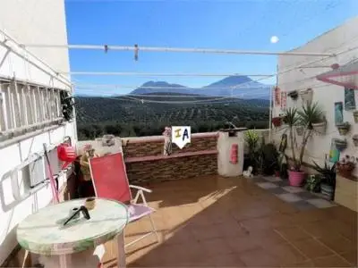Casa Adosada con Vistas a la Montaña en Bobadilla Jaén