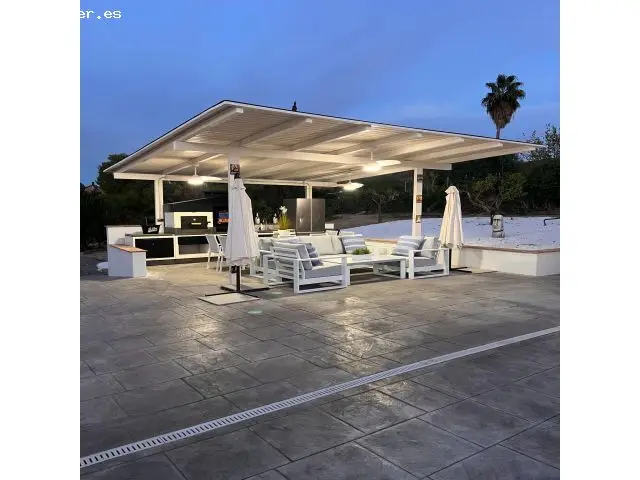 Chalet Reformado en Cártama 4 Dormitorios 3 Baños Piscina y Barbacoa