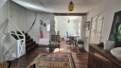 Casa en Venta Valle de Mena: Piedra y Roble con Vistas Increibles