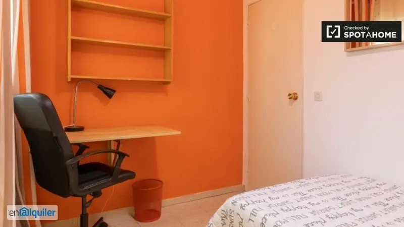 Apartamento 6 Dormitorios Alcalá de Henares Cerca Universidad