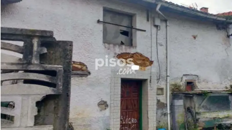 Casa en Ruinas para Reformar en Barrio Casares Cantabria