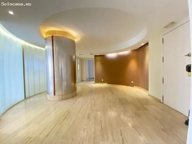 Local en Alicante Centro: Vivienda u Oficina Cerca del Mar