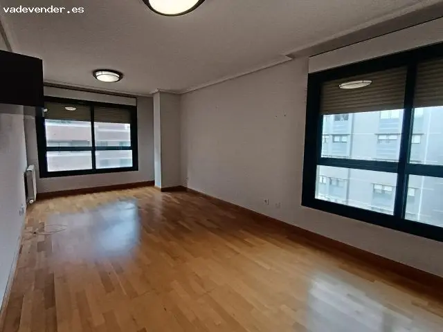 Apartamento en Alquiler Valladolid 2 Dormitorios Plaza Garaje Trastero