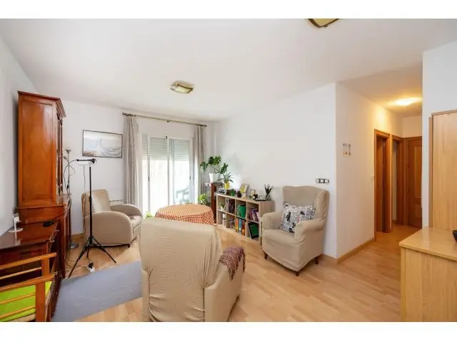 Apartamento 2 Dormitorios Garaje Atarfe Cerca Instituto Iliberis