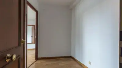 Piso en Alquiler Carretera Villaviciosa - 2 Habitaciones - Garaje y Trastero