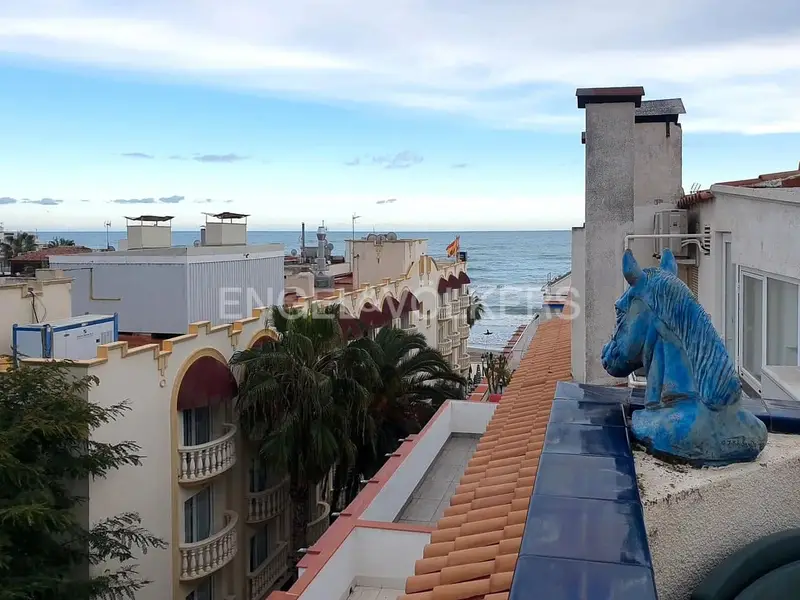 Atico en Sitges con Vistas al Mar Alquiler 1-2 Años