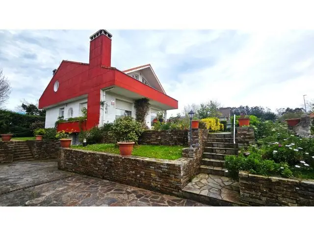 Chalet Rustico en Reocin con Amplia Parcela