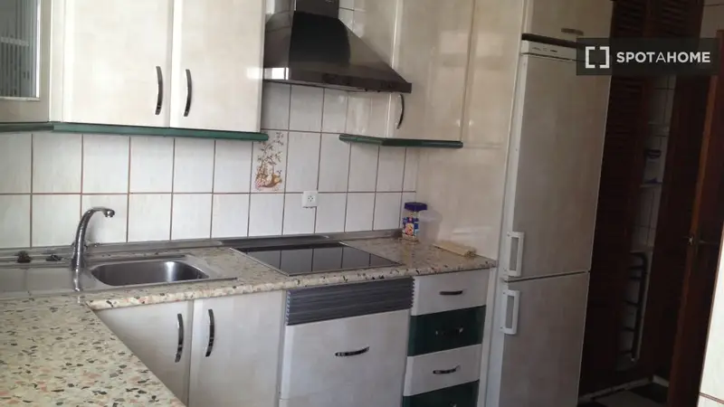 Alquiler Habitaciones Piso 8 Dormitorios Malaga
