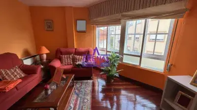Piso en venta en O Lagar 3 dormitorios 2 baños cerca del centro