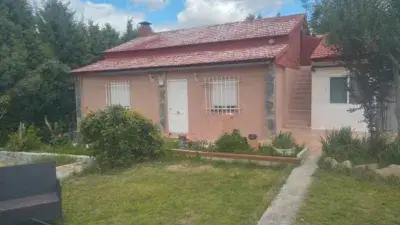 Chalet en Venta El Viso de San Juan 3 Dormitorios Jardin 1100m2