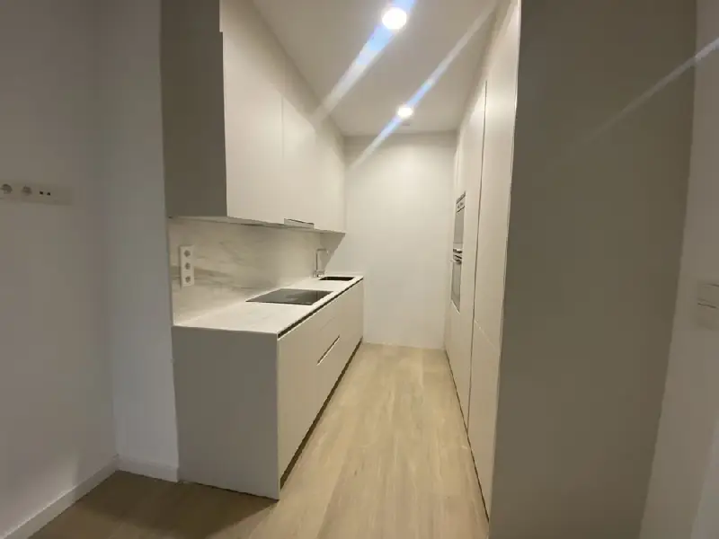 Alquiler Piso Estrenar Primer Ensanche Pamplona 3 habitaciones