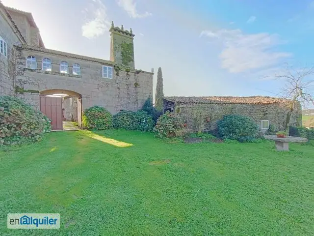 Alquiler Casa Amueblada Rodeiro 3 Dormitorios Garaje Jardin