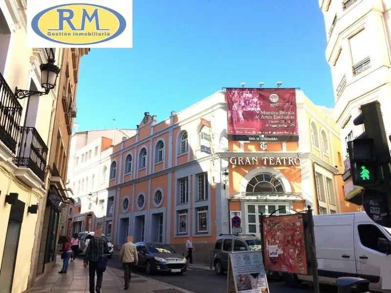 Venta Local Comercial Centro Caceres 30m2 Calefaccion