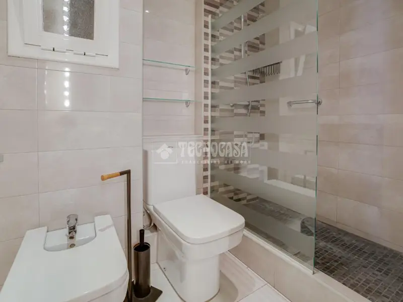 Piso en venta en Gràcia 74m² 3 habitaciones balcón cerca metro Joanic