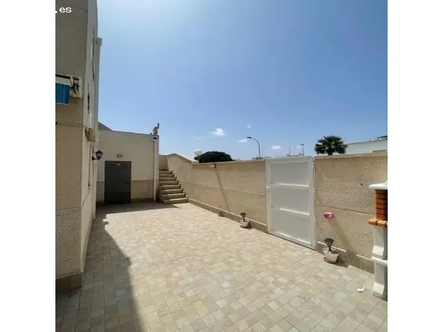 Adosado en Torrevieja con Piscina y Solarium