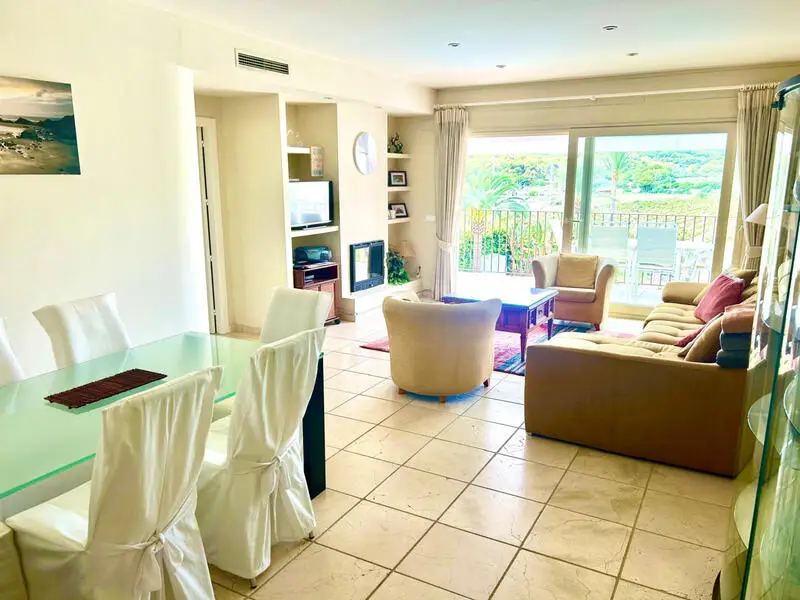 Ático con Piscina Privada en Moraira