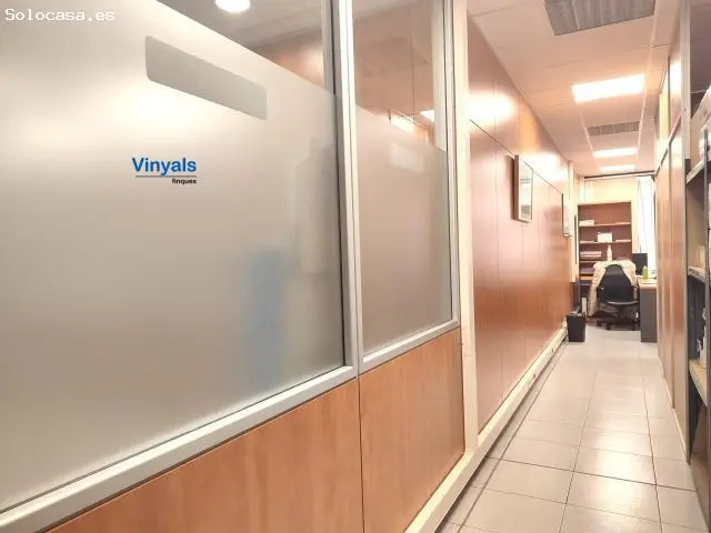 Nave Industrial con Oficinas 408m2