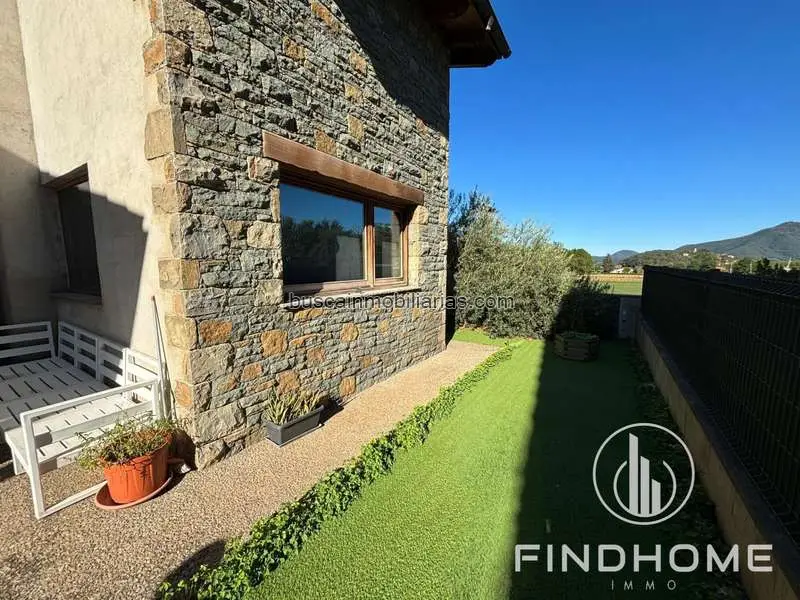 Chalet en venta Olot 223m2 Parcela 415m2