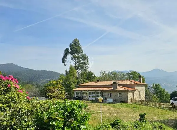Chalet 3 Dormitorios Gondomar Jardin Piscina Vistas Panoramicas
