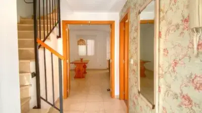 Casa Adosada en Alquiler Benajarafe: 3 Dormitorios, Piscina, Solarium