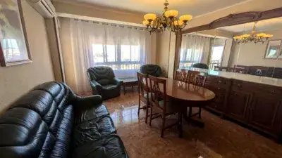Piso en Alquiler Calle Tetuán 3 Dormitorios Amueblado