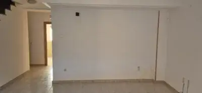 Adosado en Pozocañada con 4 dormitorios y sótano