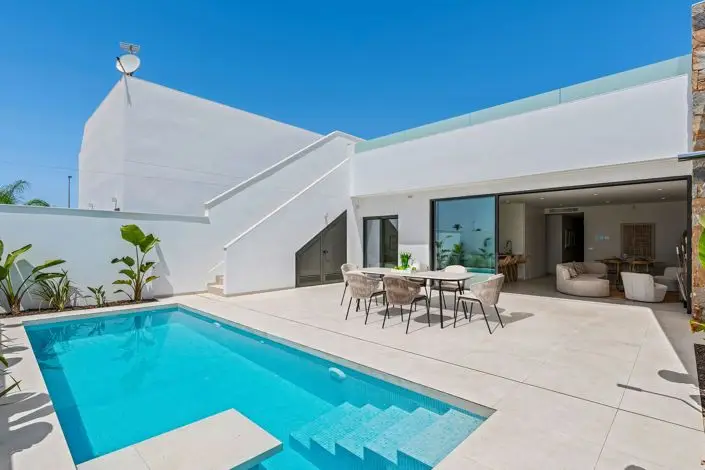 Villa 3 Dormitorios Piscina Golf Costa Calida