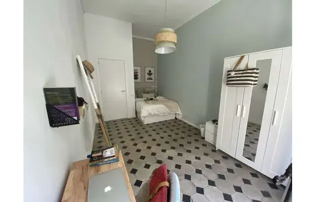 Alquiler habitaciones Barcelona piso amueblado 5 habitaciones