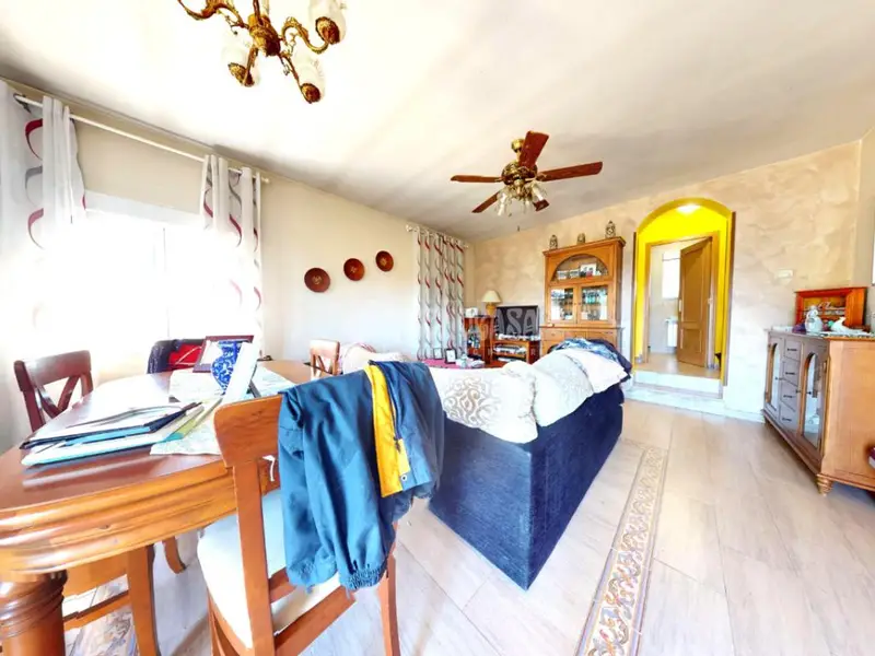 Chalet con Piscina y Vistas en Peñarrubia