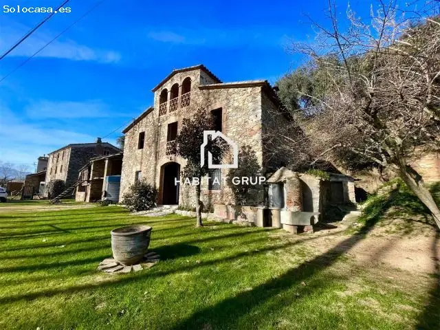 Masia Rustica con Piscina en Girona
