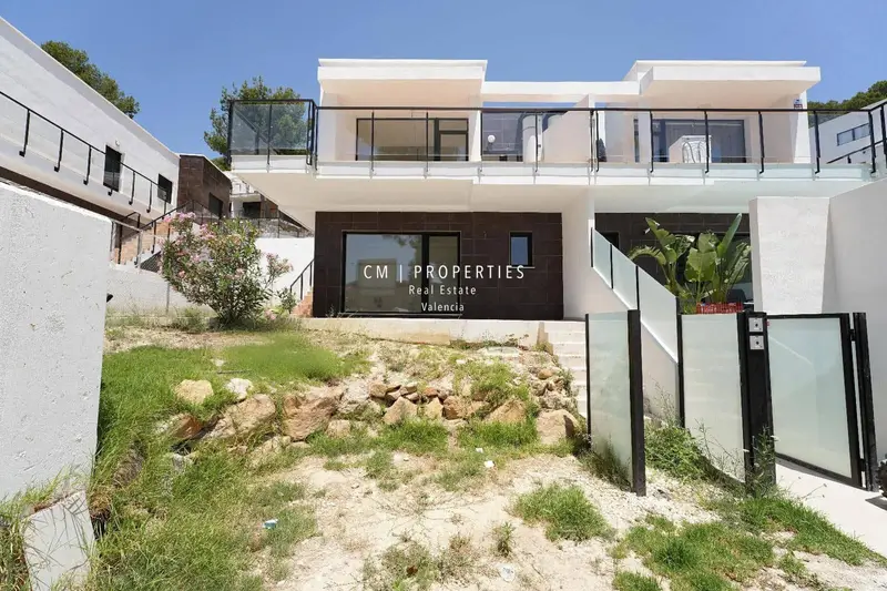 Casa en venta en urbanizaci
ón El Bosque, Valencia