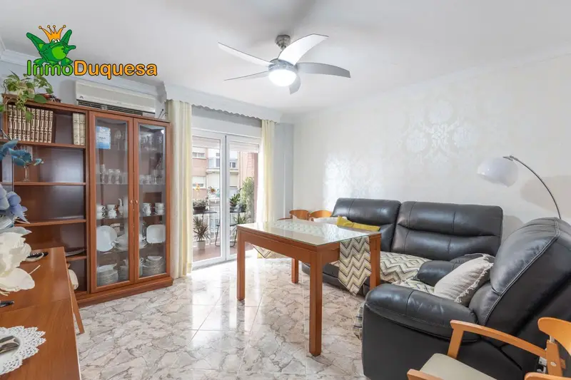 Piso en Venta en Encina Granada 3 Dormitorios Balcón