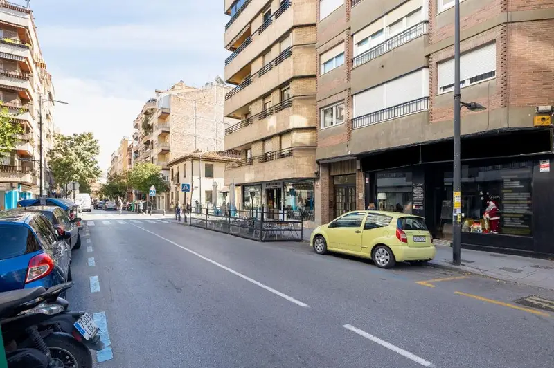 Venta Local Comercial Alhamar Centro Granada 128m2