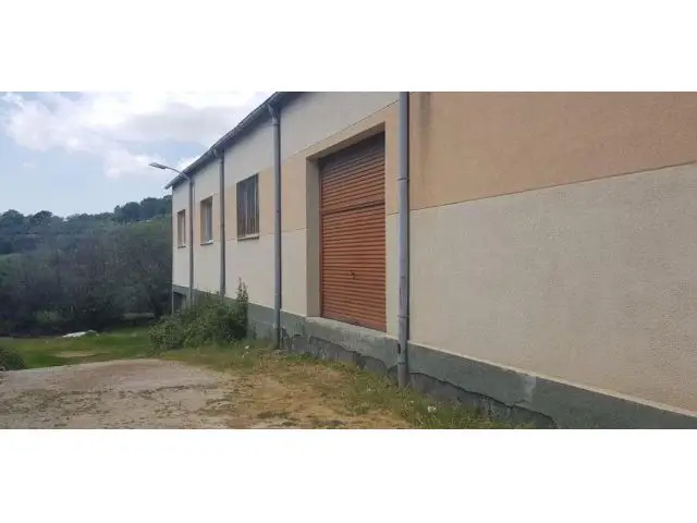 Nave Industrial Comercial Madrigal de la Vera Alta Rentabilidad