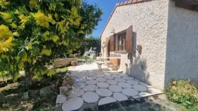 Chalet en venta en Santa María La Real de Nieva