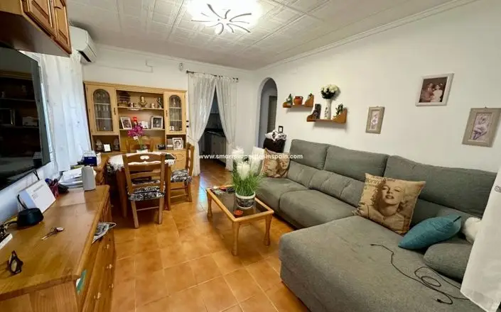 Villa 2 Dormitorios en La Marina Costa Blanca