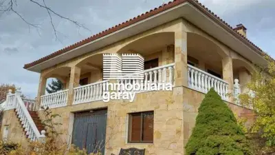 Chalet en venta en Aguera de Montija