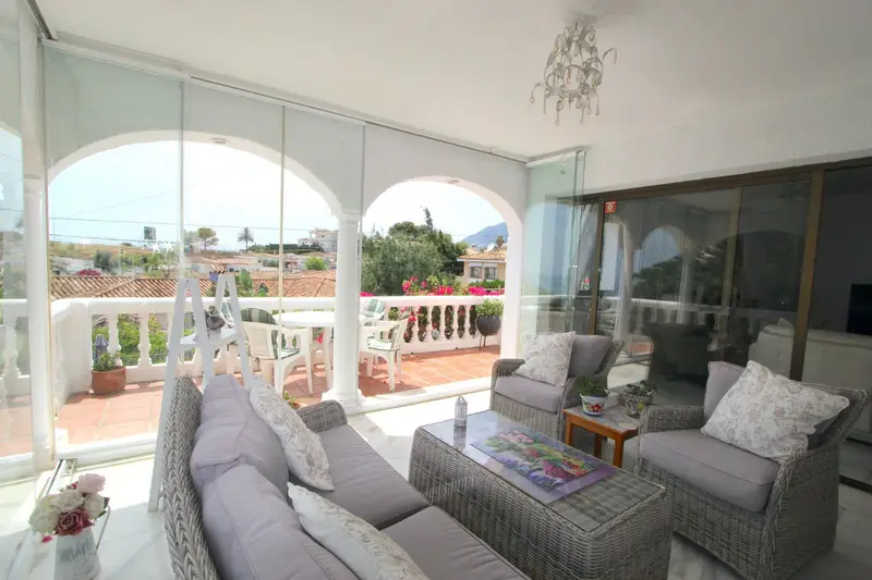 Casa-Villa de 4 Dormitorios en venta La Capellanía, España