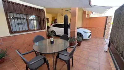 Chalet en venta en La Victoria