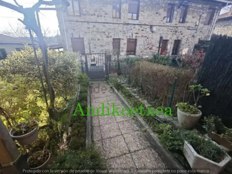 Chalet adosado en Galdakao a reformar 140m2