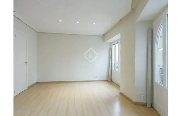 Alquiler Apartamento 2 Dormitorios 127m2 Alicante