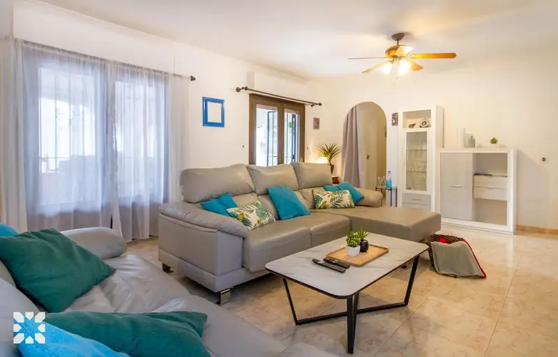 Villa AMAL Calpe Costa Blanca Alquiler Piscina Privada Vistas al Mar