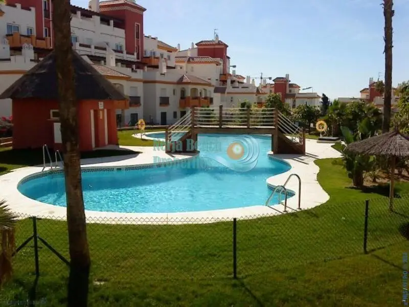 Apartamento en Venta en Caleta de Velez - 2 Dormitorios, Piscina, Vistas al Mar