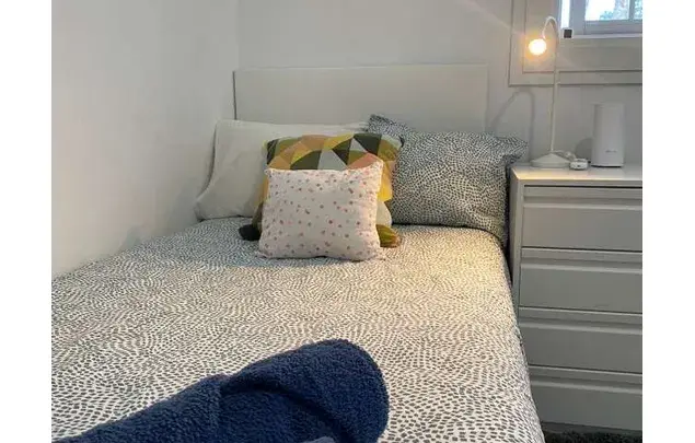 Alquiler de Habitaci
ón Amueblada con Baño Privado en Rotonda Saboya