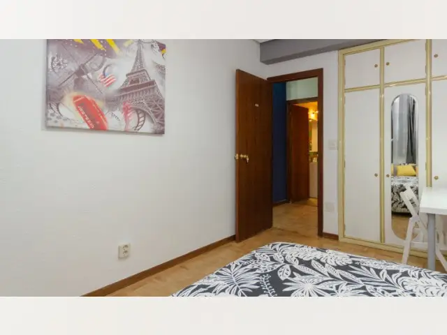 Alquiler Habitacion Doble Apartamento 6 Dormitorios Alcalá Henares