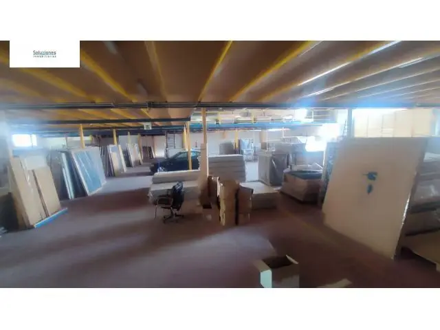 Nave Industrial 880m2 Barrax Acceso N430 Oficinas Aseos Altillo