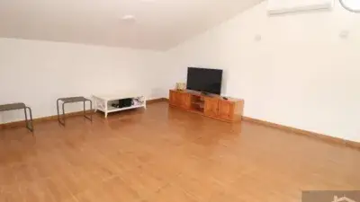 Ático en Alquiler Centro Recién Construido con Jacuzzi
