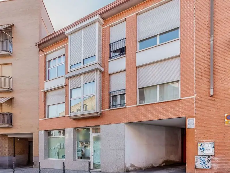 venta Local Comercial en Casco Historico de Vallecas, Madrid (3MADRIDPM114677GAVIASECA)- Globaliza